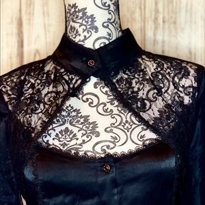 Lollipops Gothic Lolita laced blouse, size Large, Black.